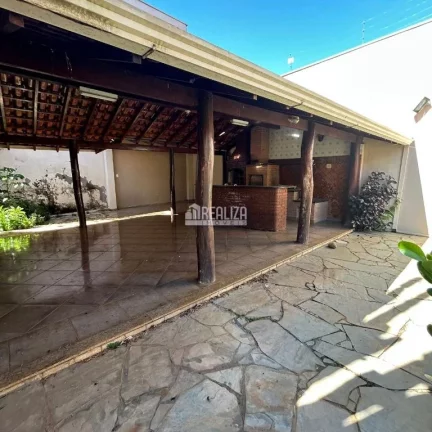 Imagem Casa à venda e locação no Jardim São Bento, Uberaba