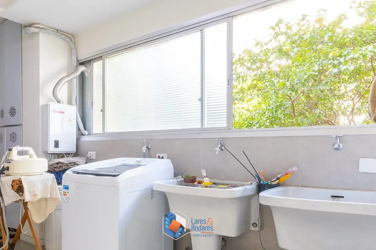 Imagem Apartamento para venda em Pinheiros com 4 quartos, sendo 2 suítes, 224m²