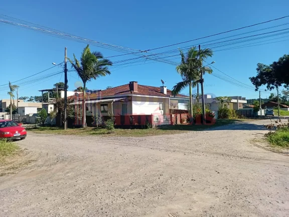 Imagem OPORTUNIDADE IMPERDÍVEL! CASA DE ESQUINA GEMINADA PRONTA PARA MORAR !