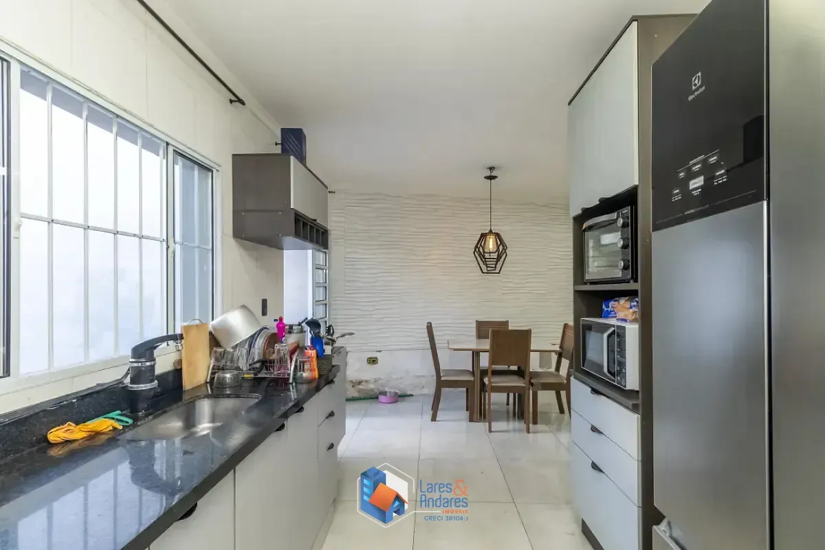 Imagem Sobrado para venda em Piqueri com 3 quartos, sendo 1 suíte, 307m²