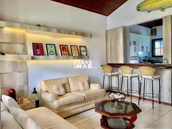 Imagem Excelente Casa em Condomínio, a poucos pasos da praia, Búzios-RJ: 4 Quartos, 3 Suítes, 2 Vagas de Garagem