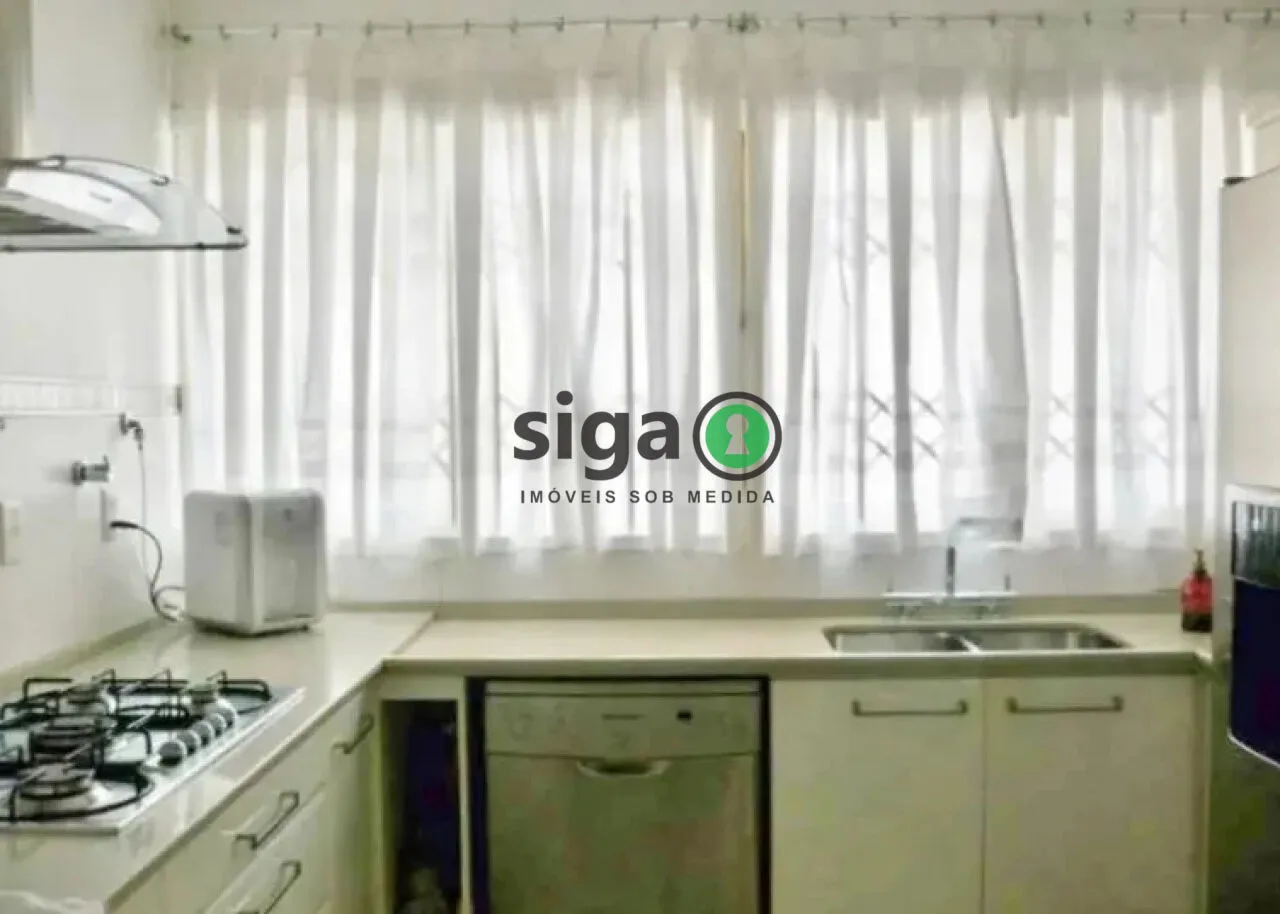 Imagem Casa em Campo Belo á Venda - 682m², 3 quartos, 7 vagas