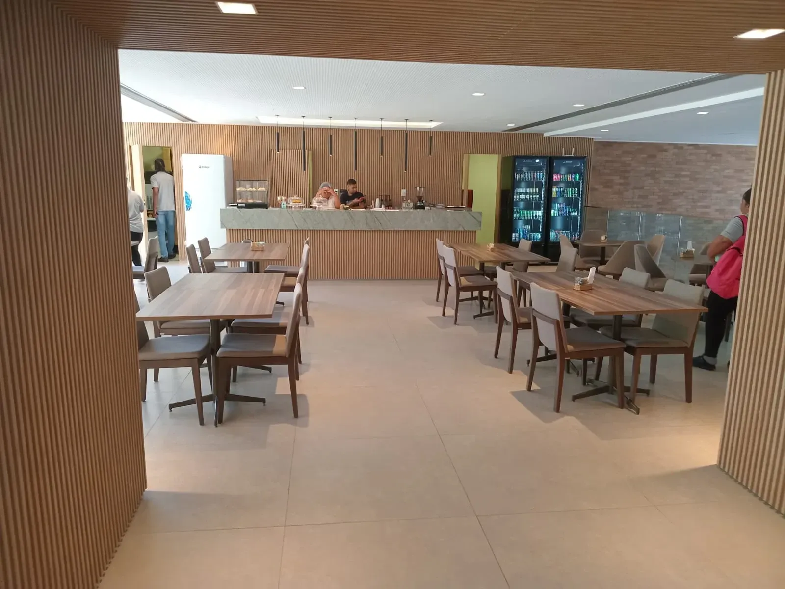 Foto do imóvel: Apartamento com 2 Quartos à Venda, 67 m² em Avenida Oceânica, nº 2516. Ondina, Salvador - BA