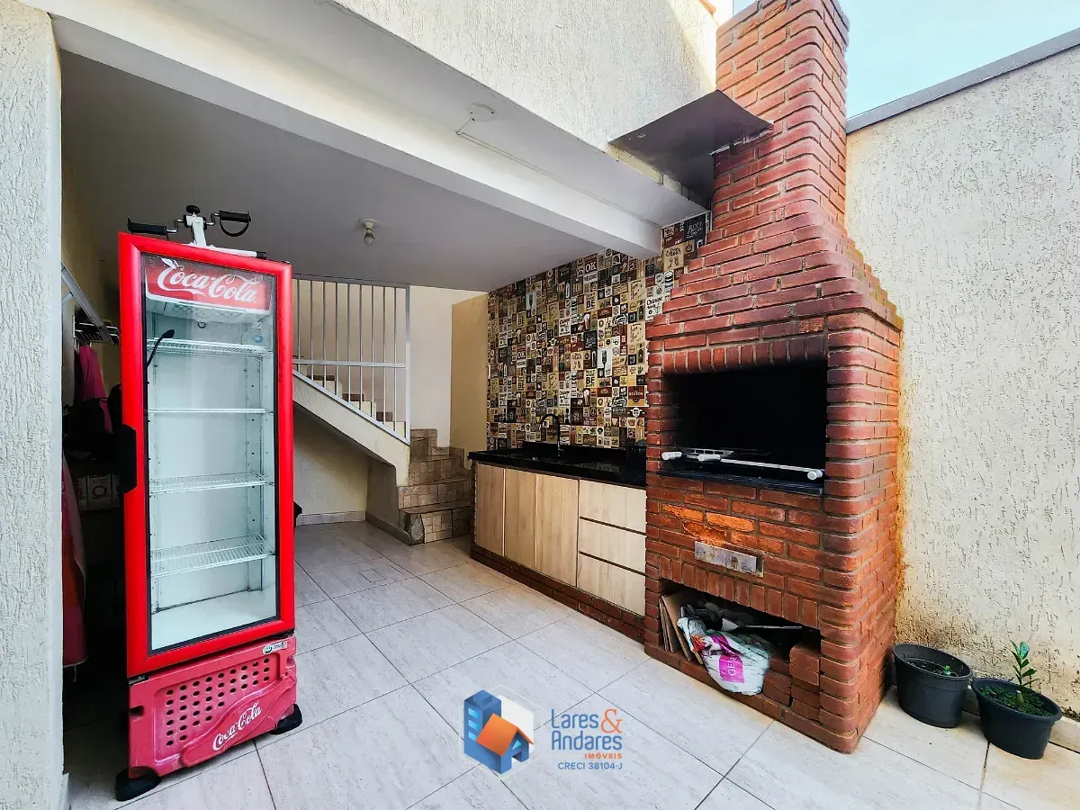 Imagem Sobrado para venda em Sacomã com 5 quartos, sendo 1 suíte, 245m²
