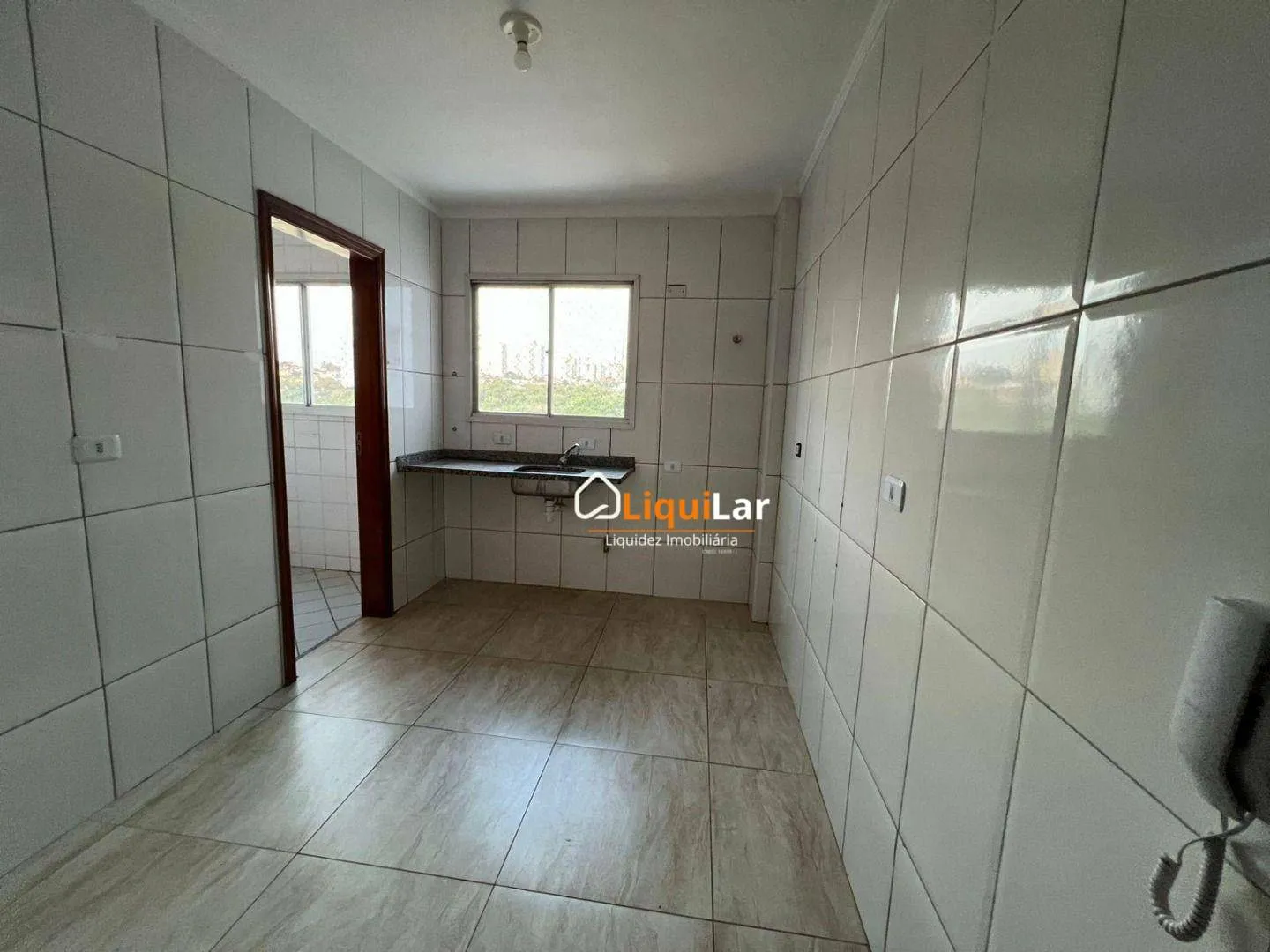 Imagem Apartamento para Locação no Edifício Pernambuco com 77 m², 3 Quartos, Suíte e 2 Vagas