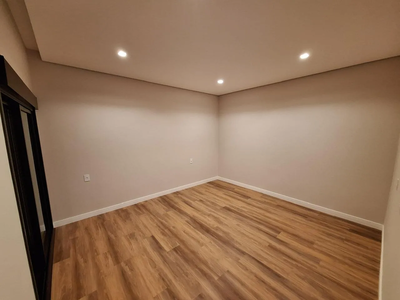 Imagem Casa de Alto Padrão Localizada no Alphaville Castelo Itu- Venda/ Locação
