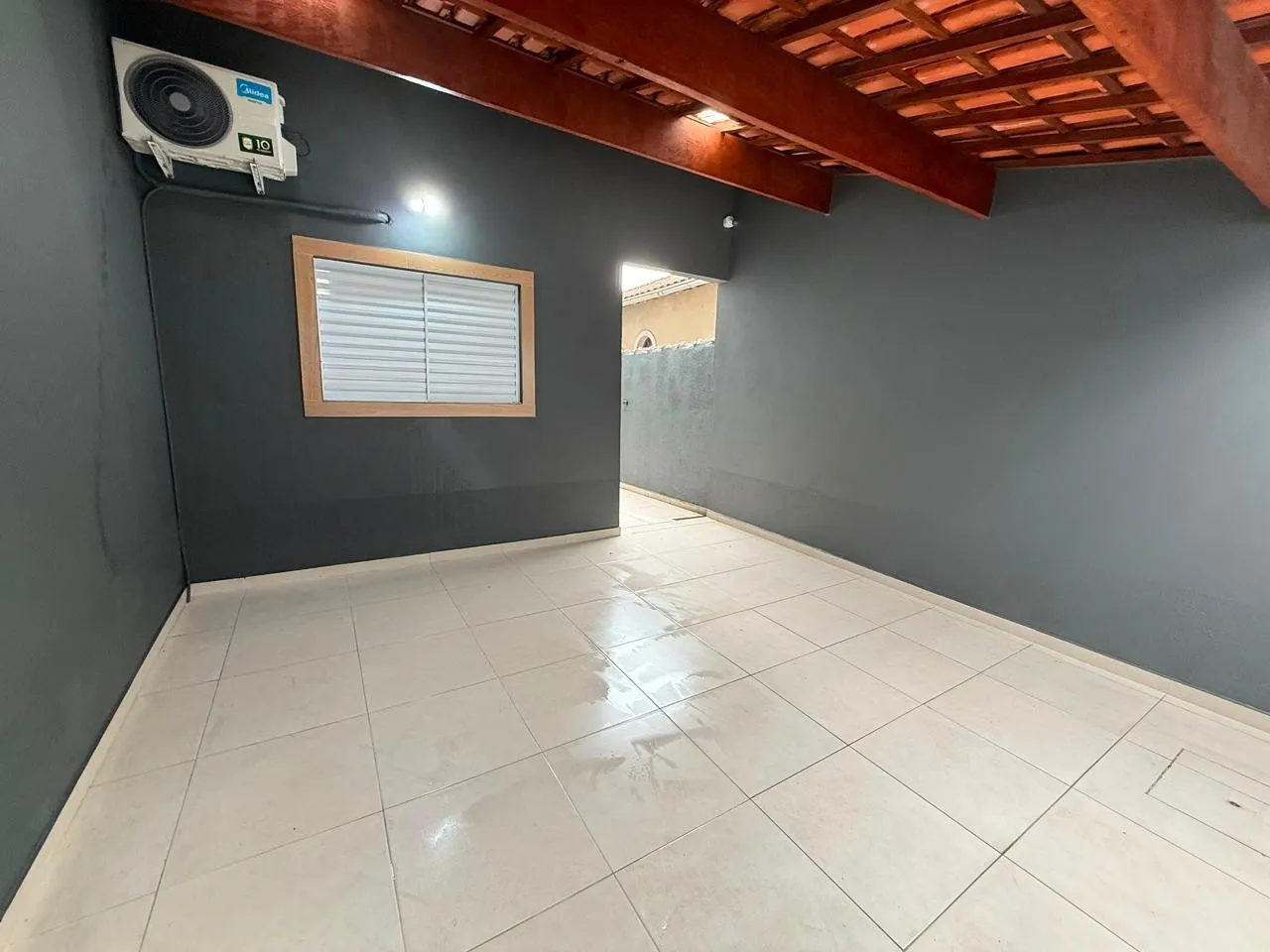 Imagem Casa para Venda em Mongaguá, Itaóca, 2 dormitórios, 1 suíte, 1 banheiro, 2 vagas