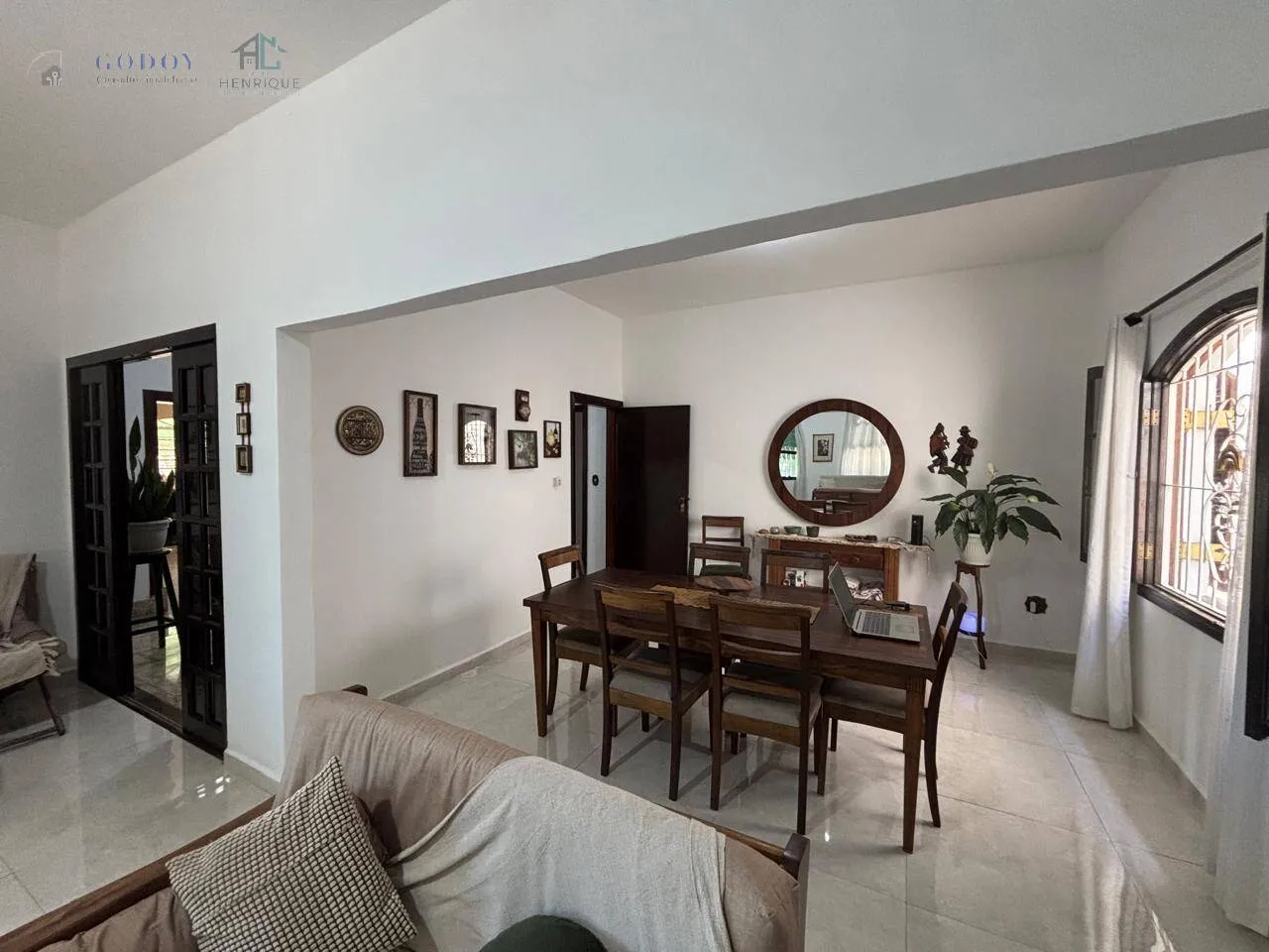 Imagem Casa Térrea no Jd Paraíba com 3 Suítes e Excelente Potencial de Investiment