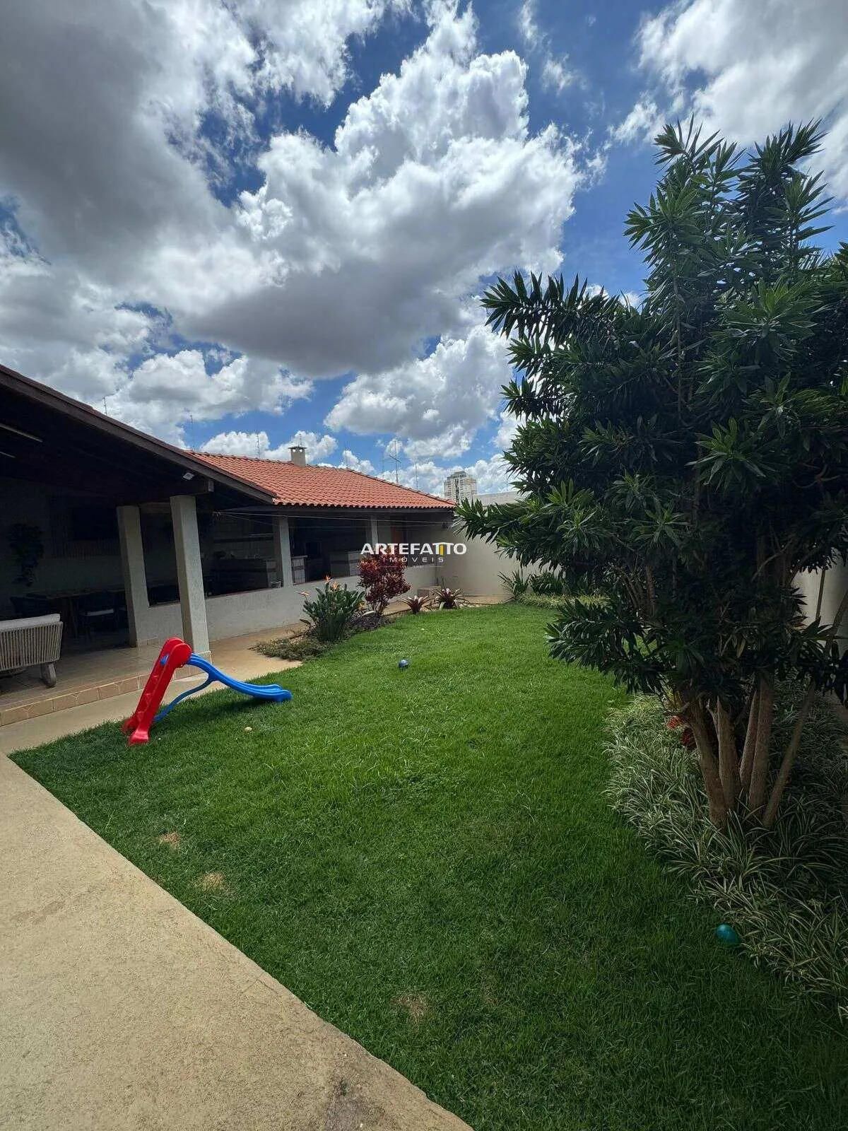 Imagem Casa à venda em Franca, São José, com 3 quartos, 250m2