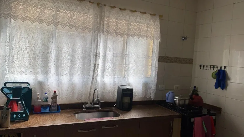 Imagem Sobrado para locação em São Bernardo do Campo-SP, bairro Demarchi: 3 quartos, 1 suíte, 3 banheiros, 4 vagas, 236m².