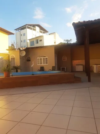 Imagem CASA COM 4 QUARTOS E 2 SUÍTES EM GUARAPARI-ES