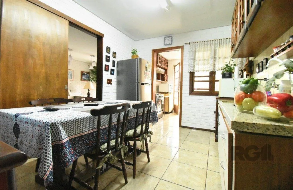 Imagem CASA - 5 dorms. - 3 vagas - 290 m² - MENINO DEUS