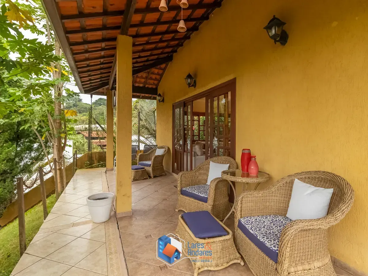 Imagem Casa no condomínio Chácara Vale do Rio Cotia para venda com 4 quartos, sendo 1 suíte, 336m²