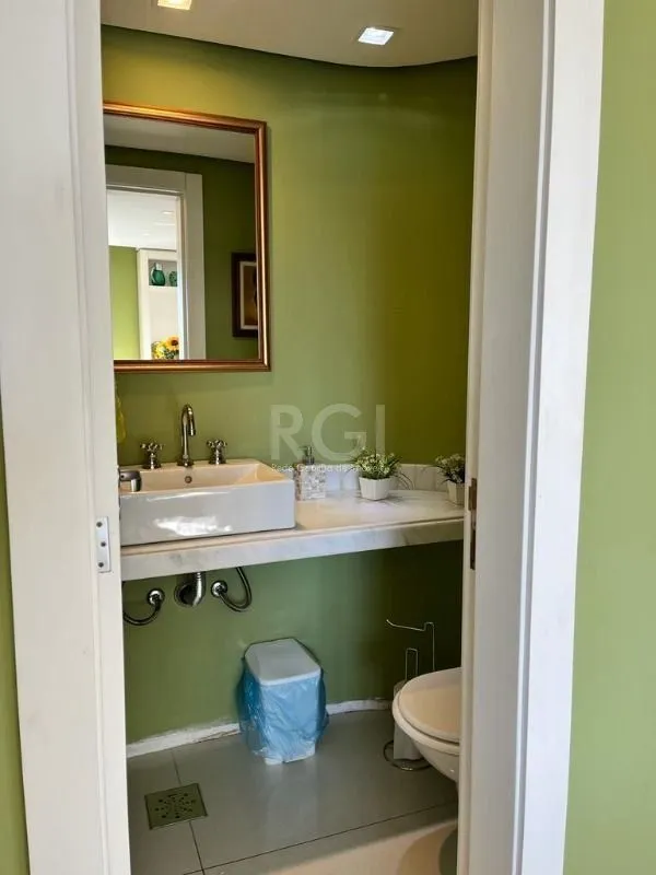 Imagem excelente apto na carlos gomes, jto anita.... Apartamento para Venda - 125m², 3 dormitórios, sendo 1 suites, 2 vagas - Auxiliadora