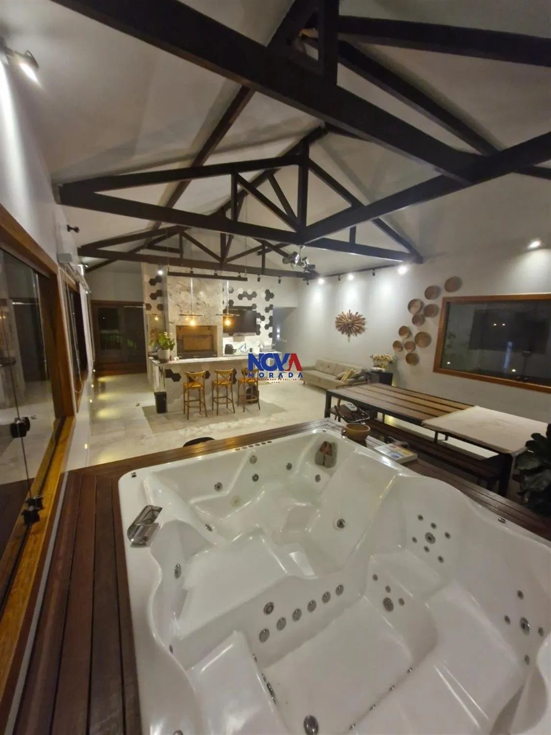 Imagem Casa com 5 quartos à venda em Vila Velha