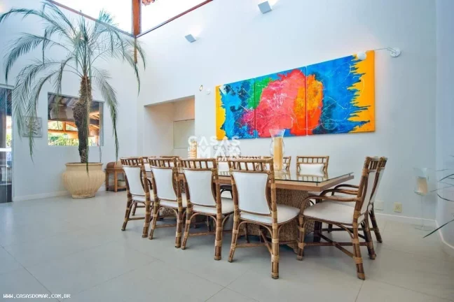 Imagem Imperdível oportunidade: Casa para venda em Armação dos Búzios-RJ, na Ferradura, com 6 quartos, 4 suítes e 900m² de área!