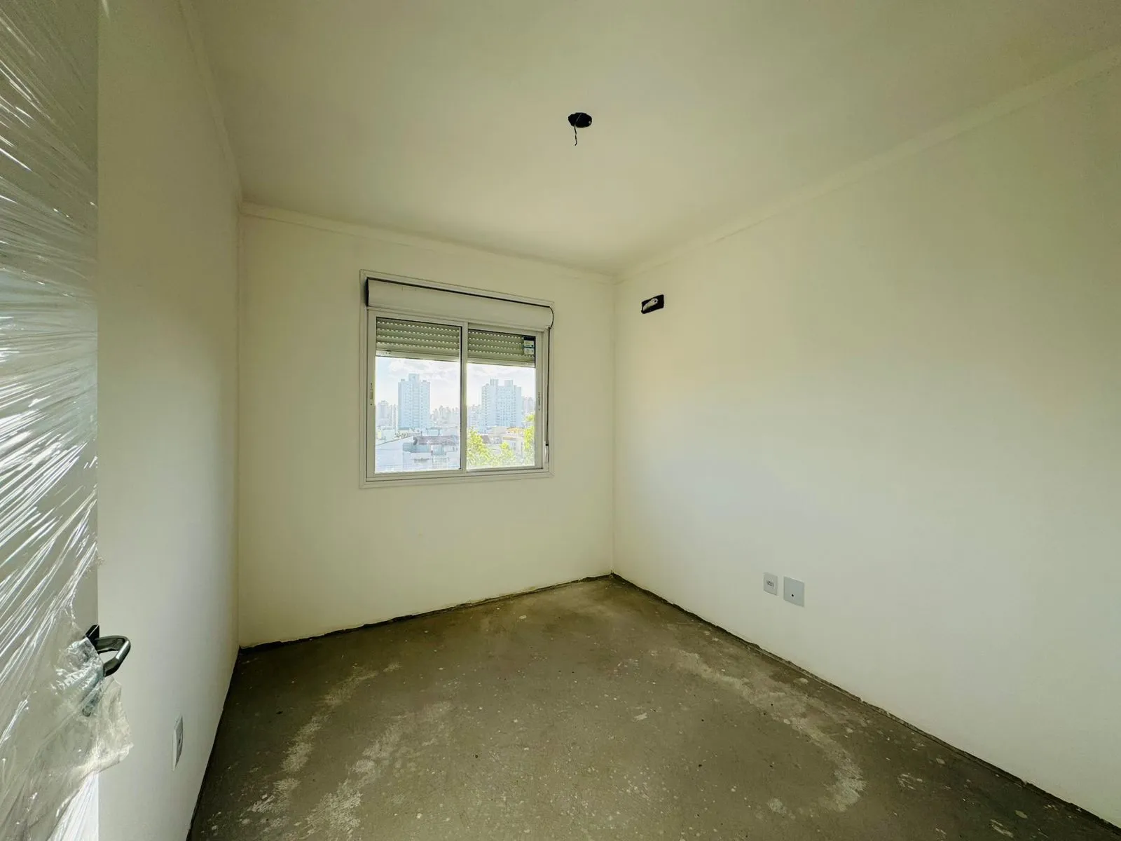 Imagem 2 Dormitórios, suíte, sacada, vaga dupla I Apartamento Novo no Jardim Botânico