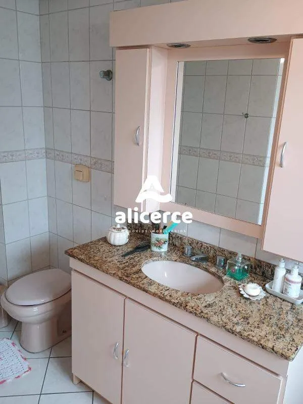 Imagem Apartamento à venda com 3 quartos 1 suíte, 123m² em Capoeiras Florianópolis