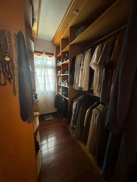 Imagem Residência de Luxo em Condomínio Fechado com 4 Dormitórios, 3 Suítes e Área de Lazer Privativa - São Lucas, Viamão/RS