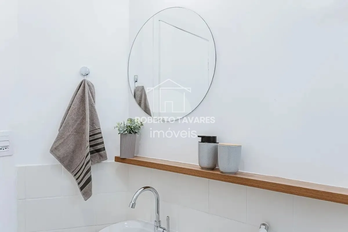 Imagem Apartamento mobiliado com 4 quartos, 2 suítes, 4 banheiros e 1 vaga de garagem.