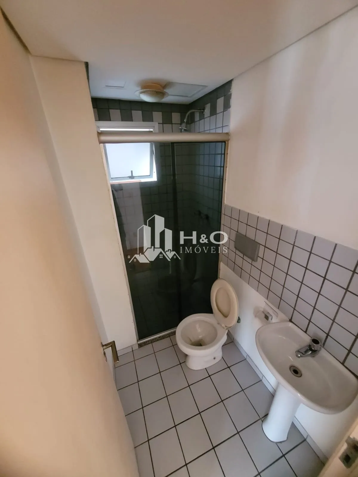 Imagem Apartamento à venda no bairro da Penha - 2 dormitórios (1 suíte), sacada e 2 vagas