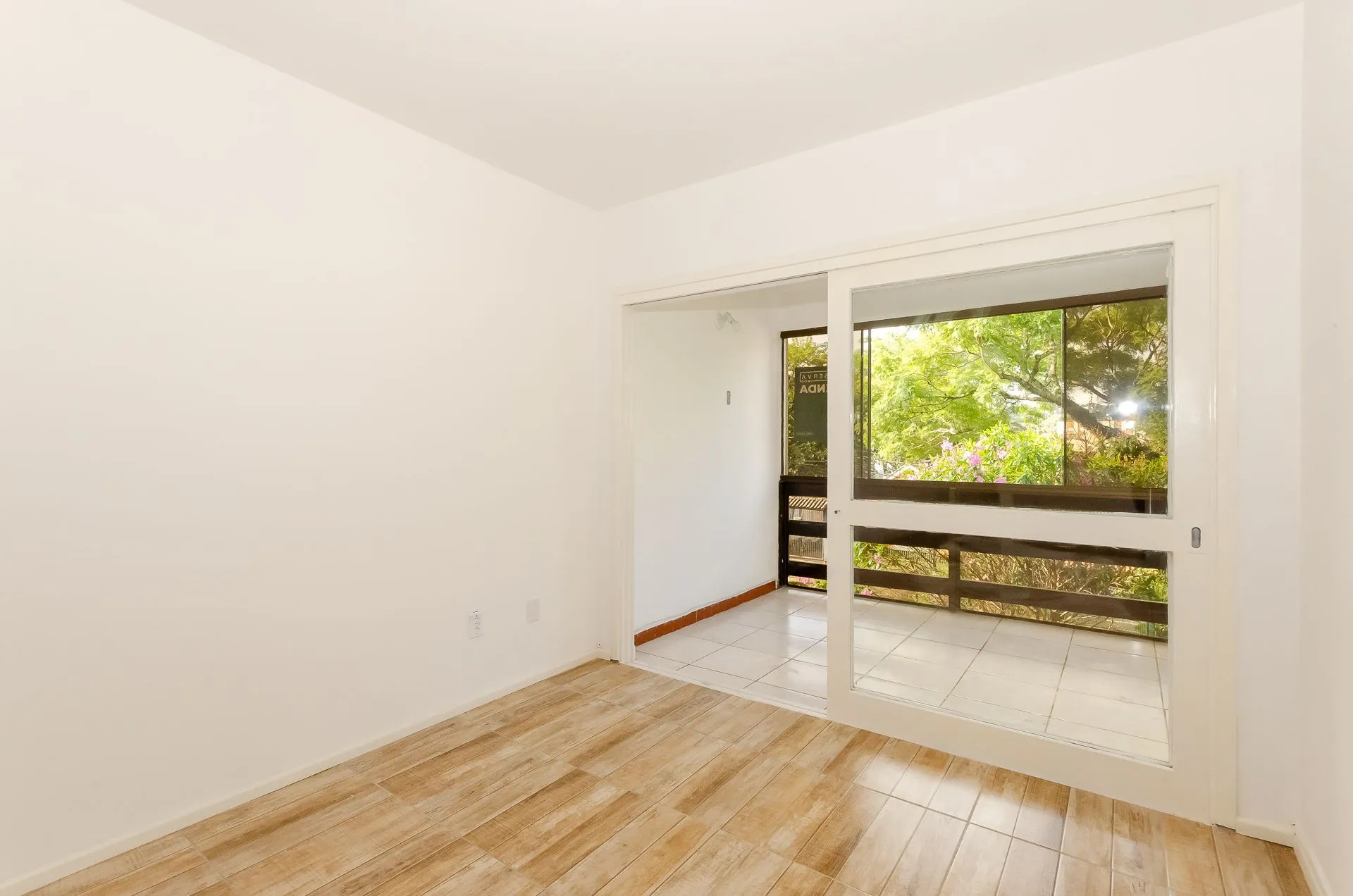 Imagem Maison Des Fleurs Apartamento de 2 dormitórios no Bairro Jardim do Salso