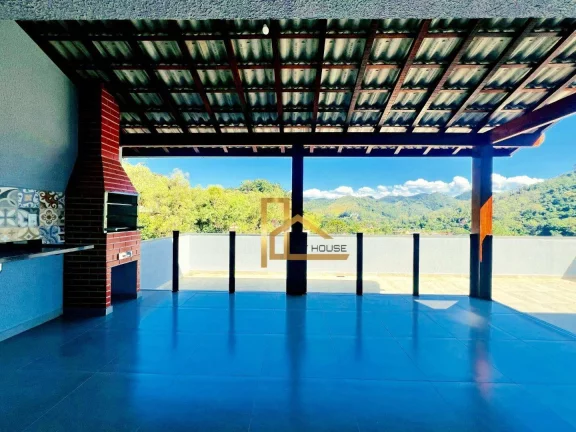 Imagem Casa com 3 dormitórios sendo 1 suíte e vista privilegiada à venda, 201 m² - Vale das Nações - Teresópolis/RJ