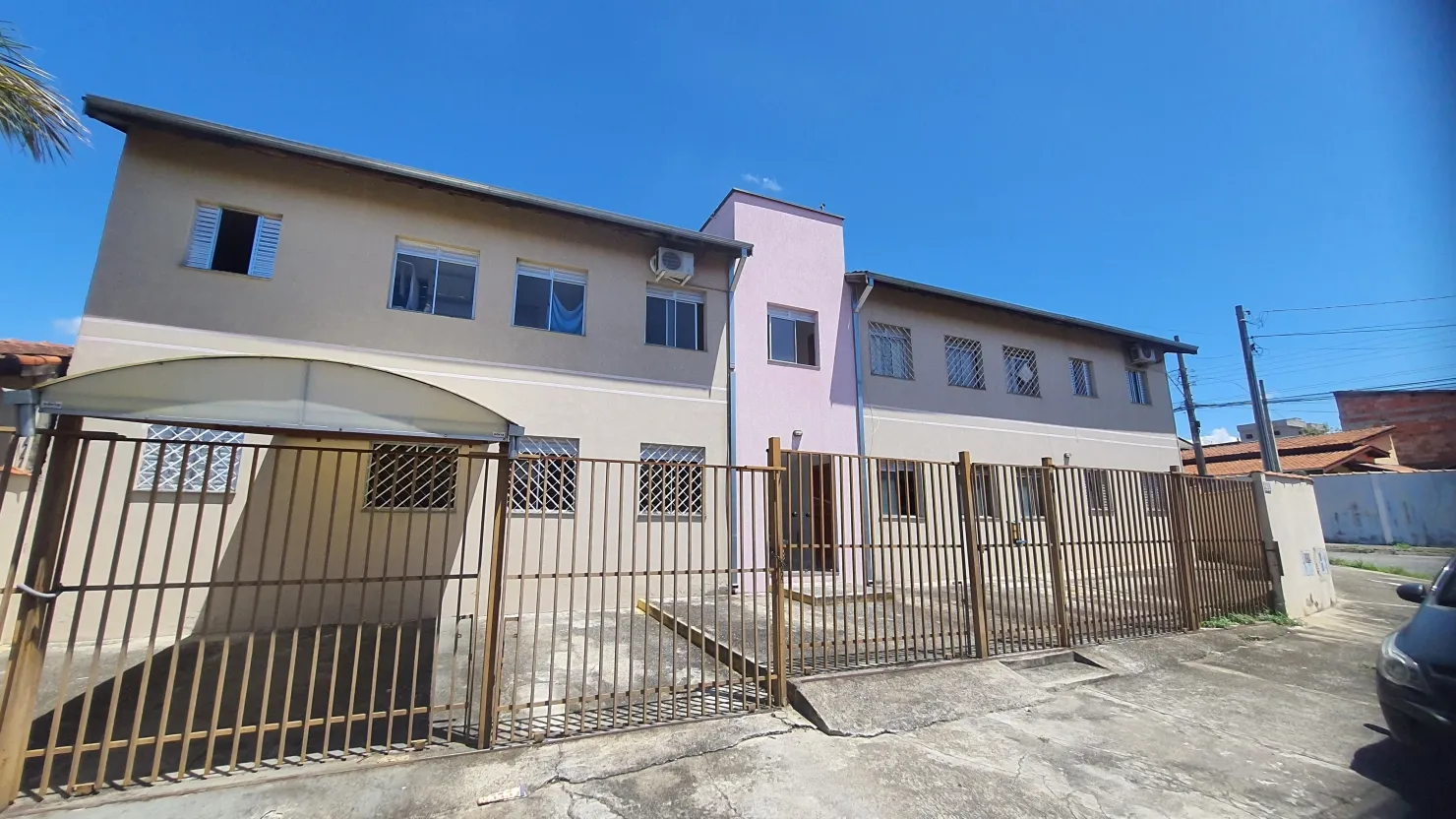 Foto do imóvel Apartamento à venda na avenida do Mombaça, Pindamonhangaba, SP