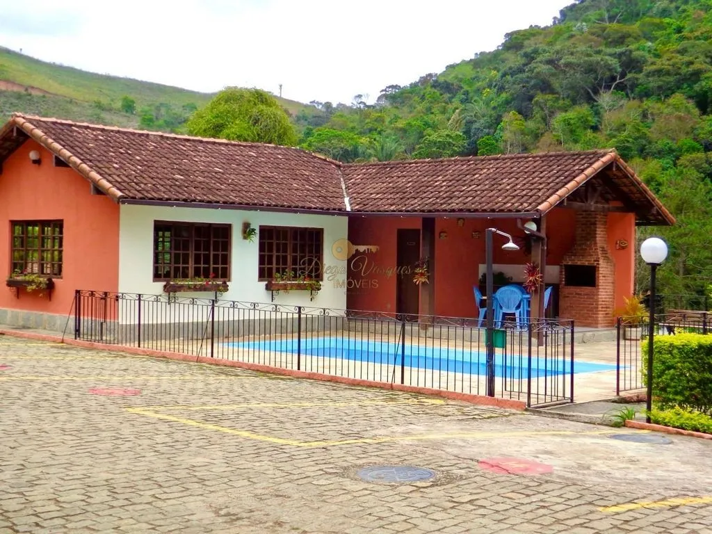 Imagem Casa em Condomínio para Venda em Teresópolis / RJ no bairro Albuquerque