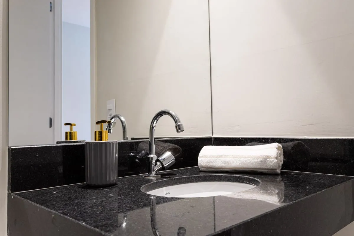 Imagem Apartamento com 1 Quarto para alugar, 28m² - Saúde