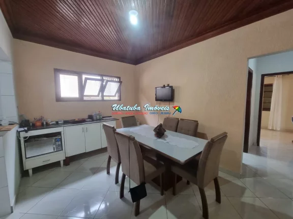 Imagem casa bem localizada com edícula