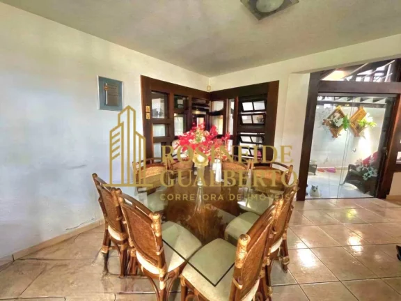 Imagem CASA COM 3 SUÍTES NO CENTRO E CARAGUATATUBA A 100 METROS DA PRAIA