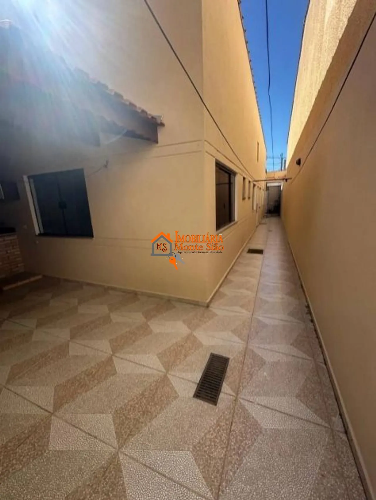 Imagem Casa com 2 dormitórios à venda, 175 m² por R$ 658.000,00 - Carmela III - Guarulhos/SP