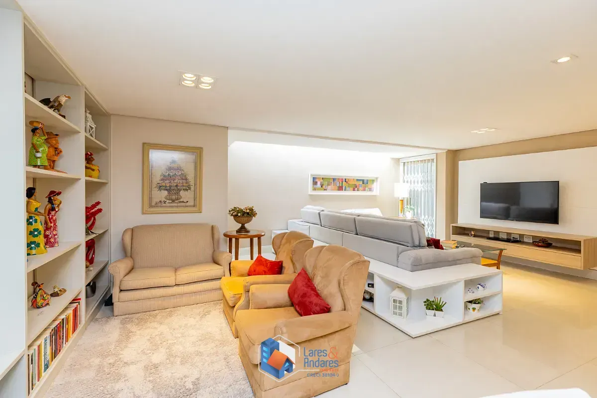 Imagem Casa para venda em Vila Anhangüera com 4 quartos, sendo 2 suítes, 167m²