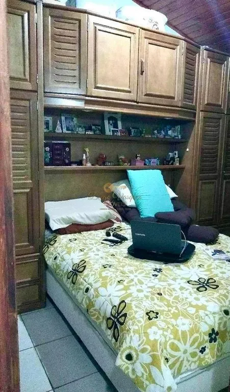 Imagem Casa em Condomínio para Venda em Teresópolis / RJ no bairro Albuquerque
