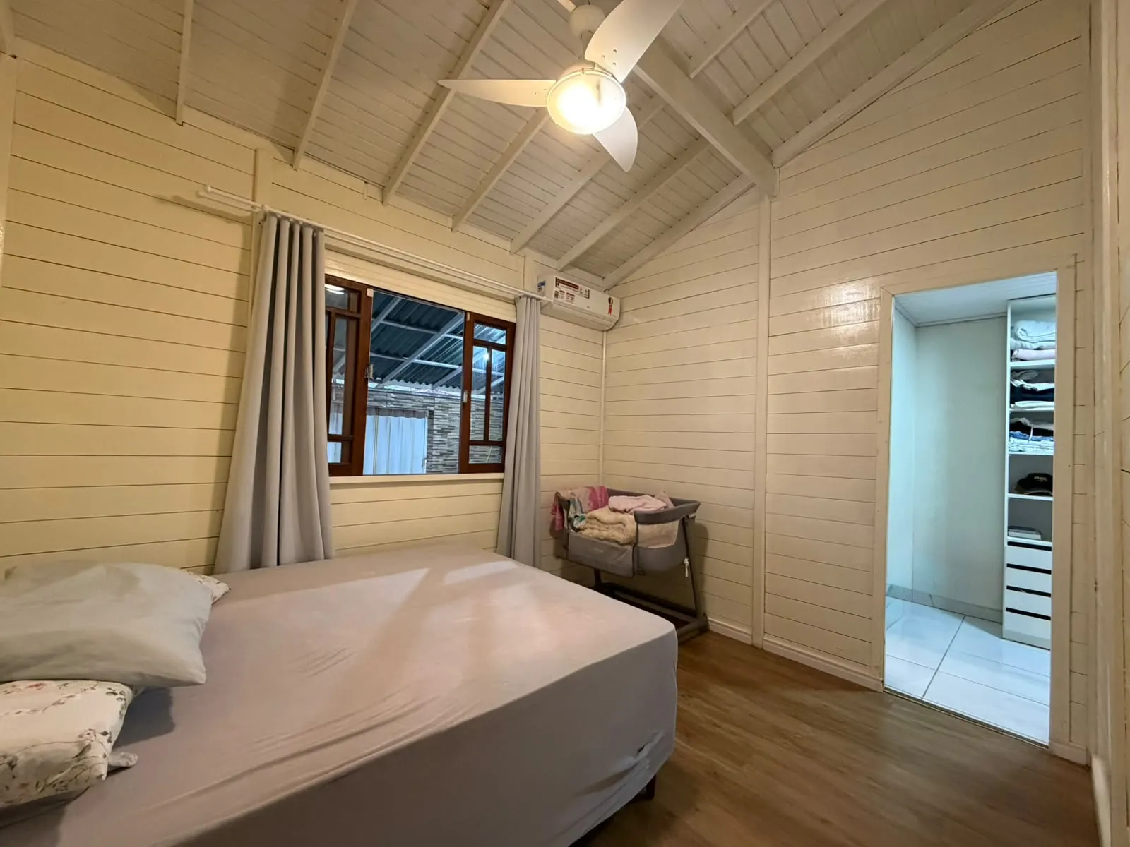 Imagem Casa à venda com 144m2 por R$ 650.000,00