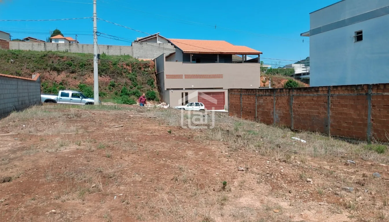 Imagem Terreno 615 m² à venda em Véu das Noivas, Poços de Caldas