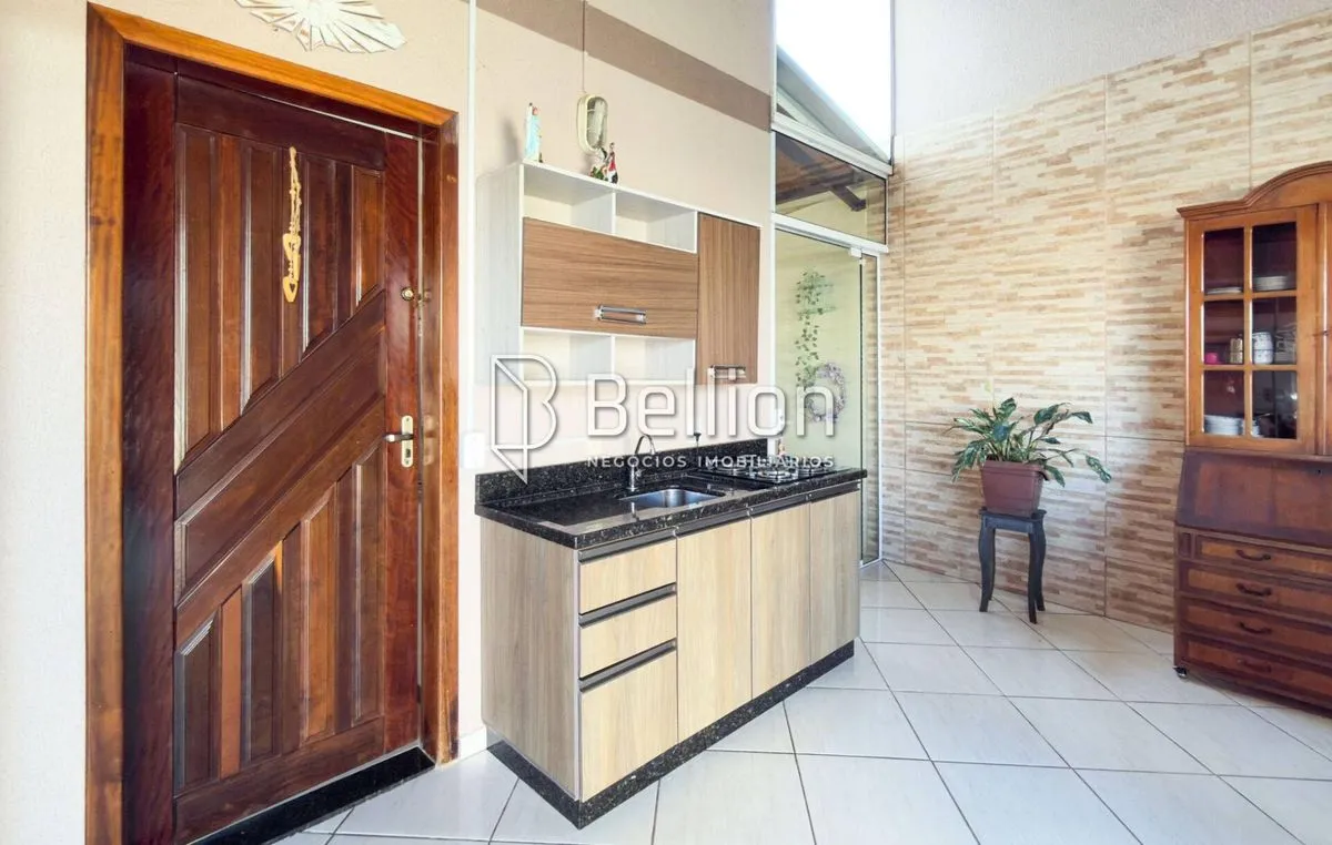 Imagem Sobrado com 3 quartos, 444m² de terreno e piscina na Estrada das Areias em Indaial