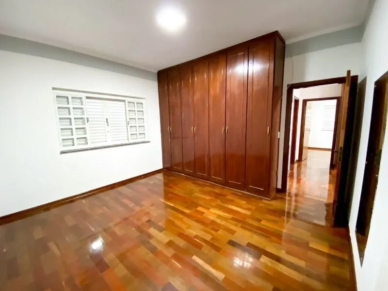 Imagem Casa à venda em Franca, São José, com 4 quartos, 260m2