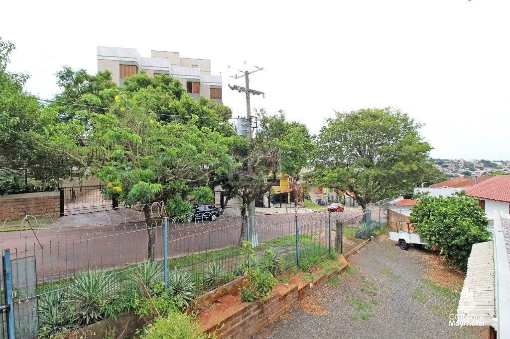 Imagem Casa para Venda - 220m², 2 dormitórios, sendo 2 suites, 3 vagas - Teresópolis