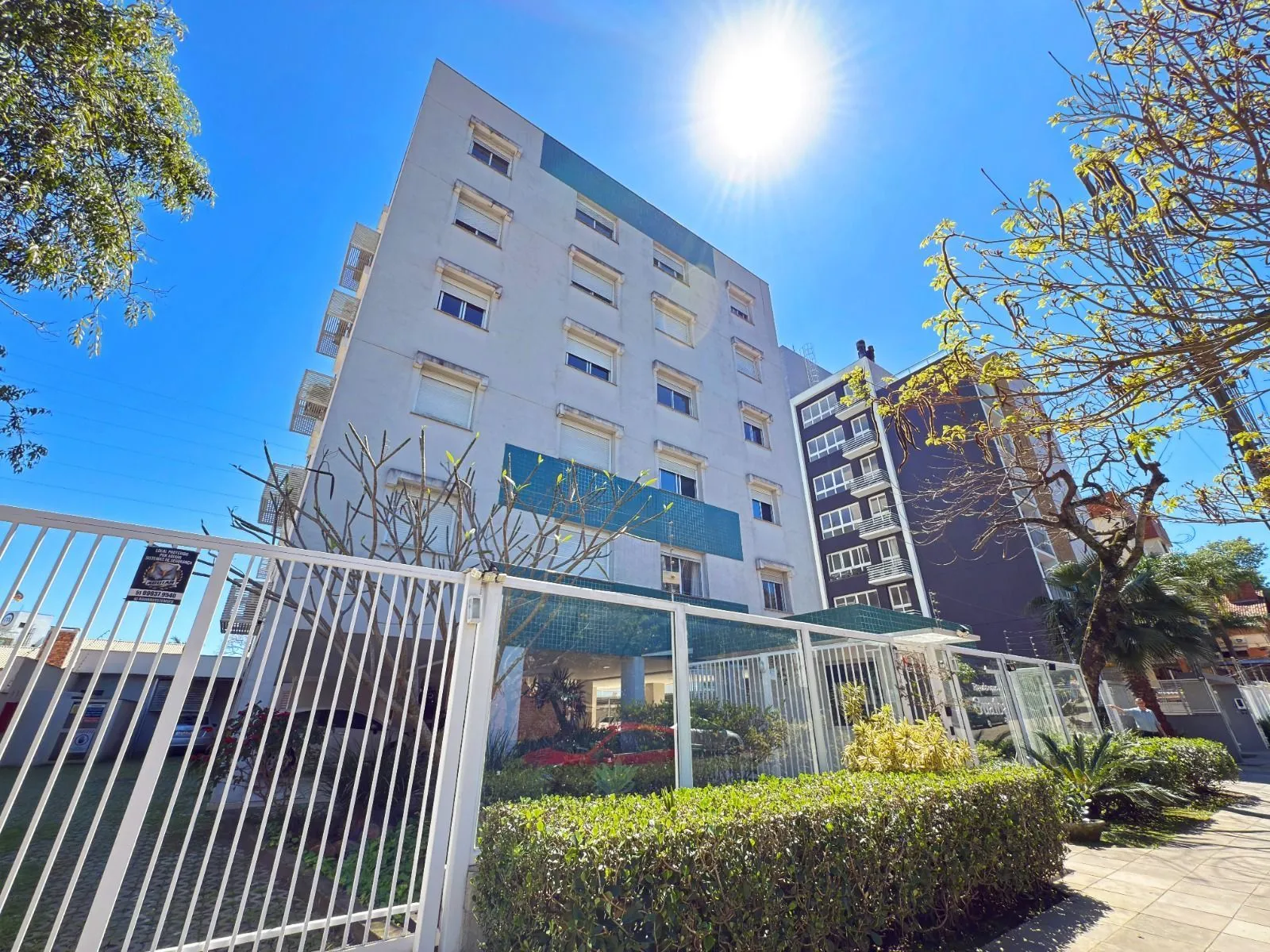Imagem Excelente apartamento de 3 dormitórios, 1 suíte e 2 vagas de garagem.