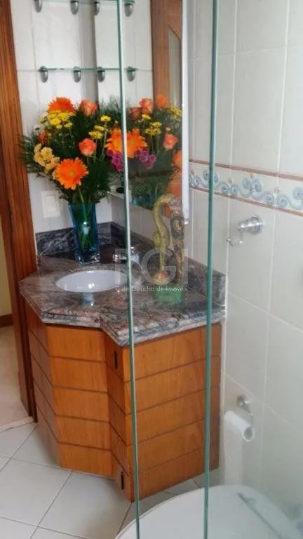 Imagem Vende cobertura mobiliada, 3 dormitórios, 3 vagas, Petrópolis