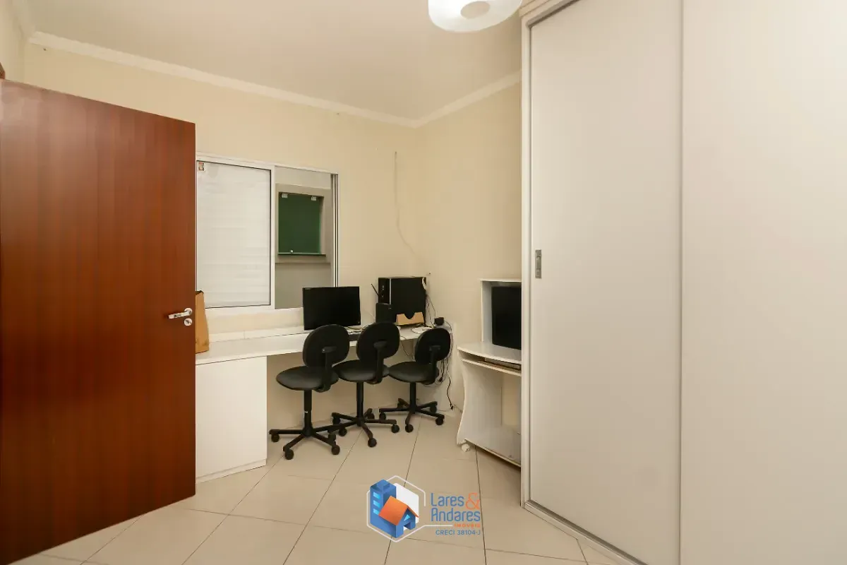 Imagem Casa para venda em Jardim Maristela com 3 quartos, sendo 1 suíte, 172m²