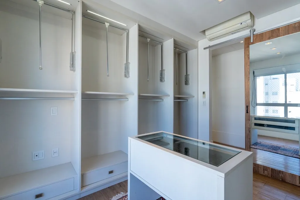 Imagem Apartamento à venda em São Paulo, Vila Mariana, com 3 quartos, 411m2