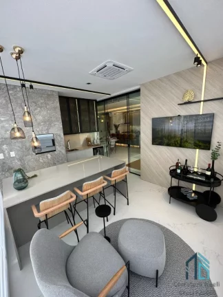 Imagem Apartamento Mobiliado, 04 suítes, 03 vagas, Meia Praia quadra Mar em Itapema SC