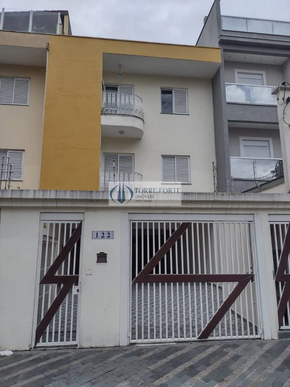 Imagem Lindo apartamento sem condomínio 3 dormitórios, 1 suíte, 2 vagas