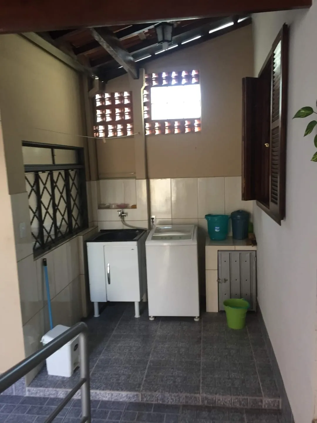 Imagem Casa à venda 5 Quartos, 1 Suite, 3 Vagas, 300M², Residencial Ouro Verde, Pindamonhangaba - SP