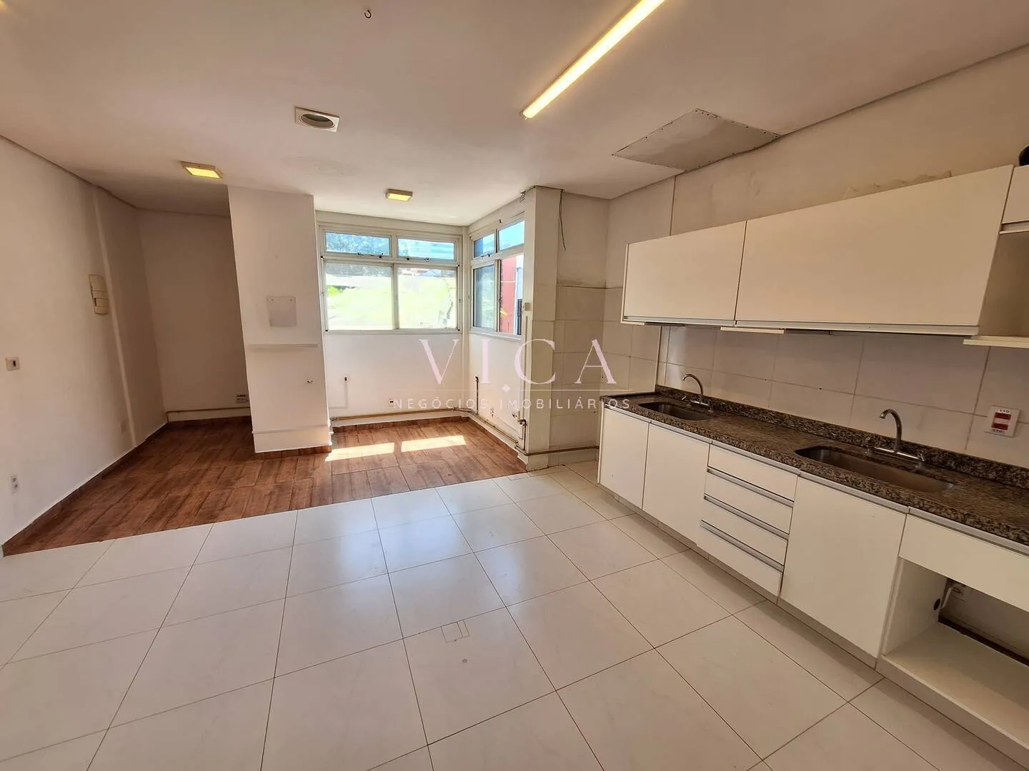 Imagem Sala para alugar 96m² por R$ 6.450,00/mês - Alphaville Comercial Barueri