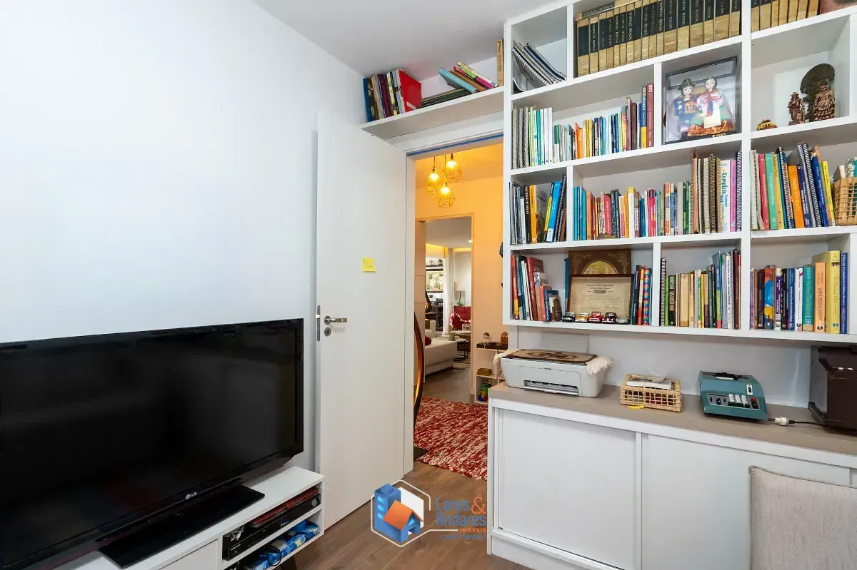 Imagem Apartamento para venda em Vila Suzana com 3 quartos, sendo 1 suíte, 125m²