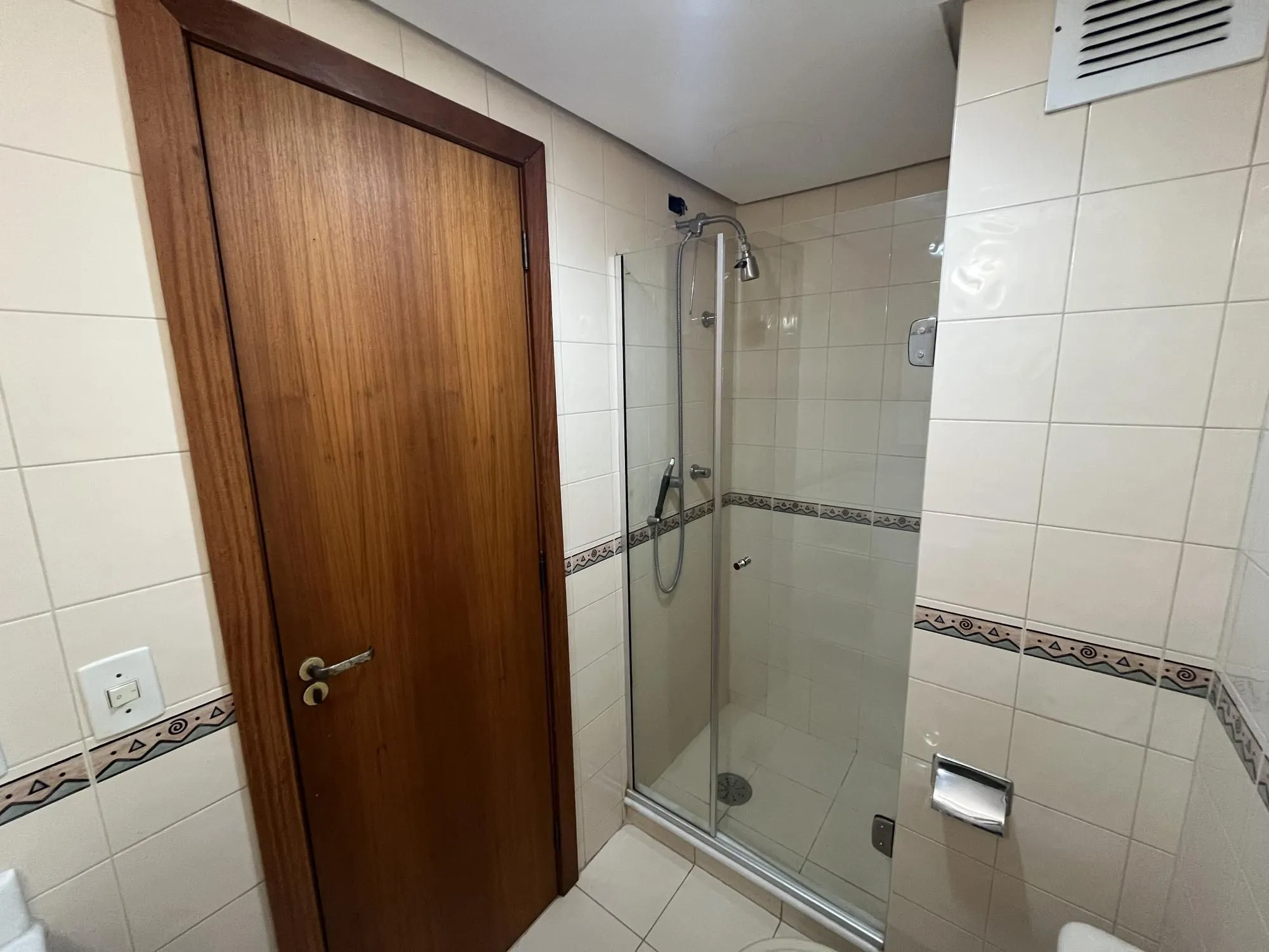 Imagem Apartamento de dois quartos, suíte e uma vaga de garagem no bairro Menino Deus